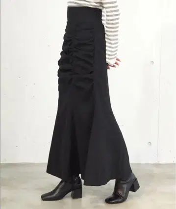 tip top 블랙 머메이드 스커트