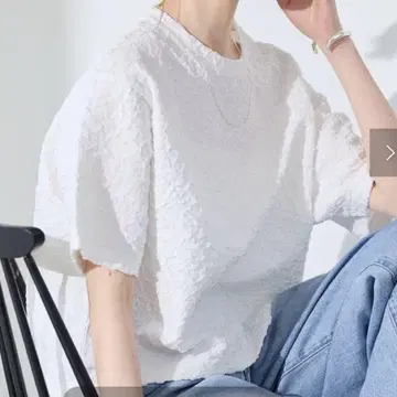 저널 스탠다드 셔링 하프 슬리브 T 화이트