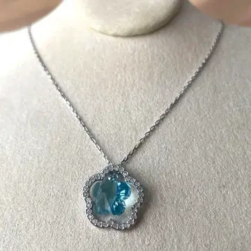 SWAROVSKI 블루 스톤 목걸이