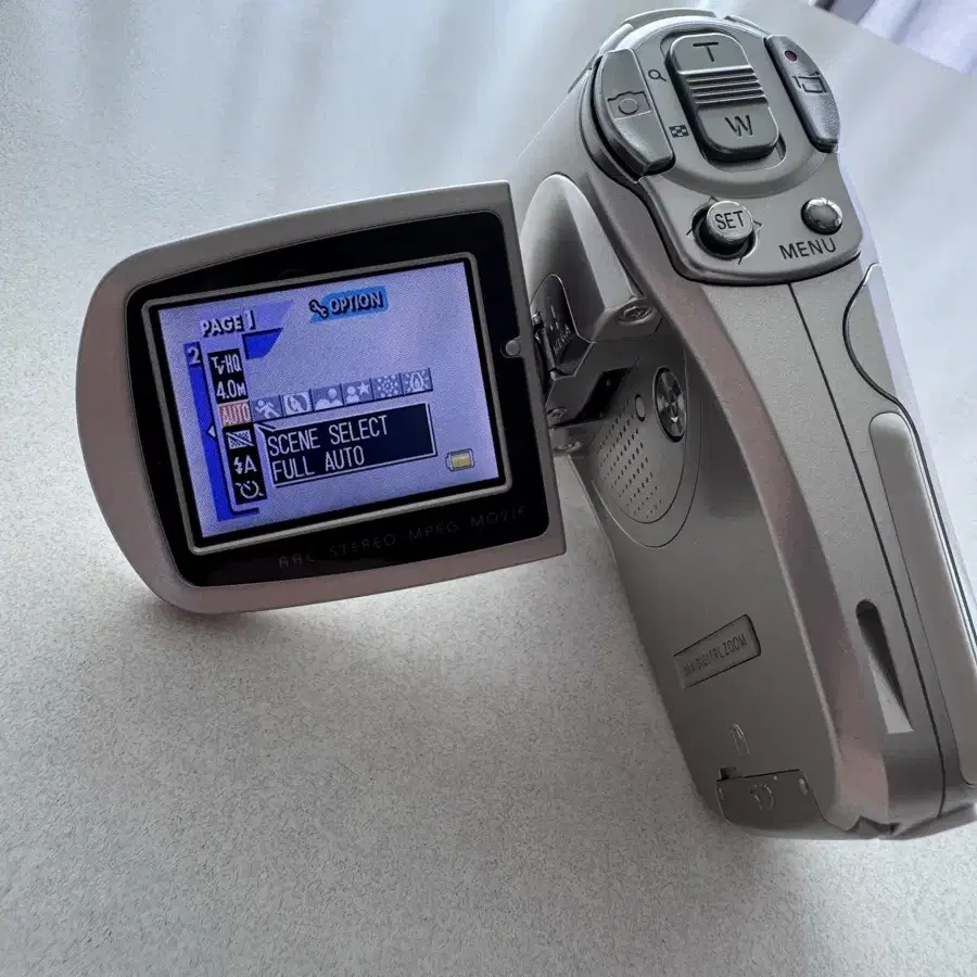 Sanyo Xacti DMX-C4 Camcorder on Bunjang Global Site.