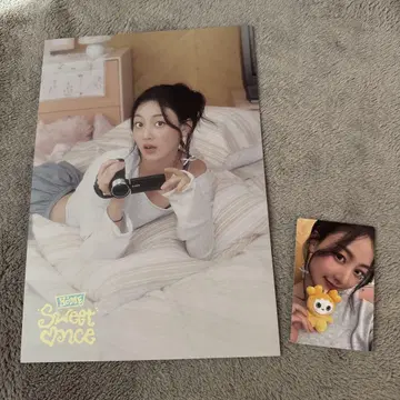TWICE ONCE 5기 혜택 지효 트레이딩 카드 포스터