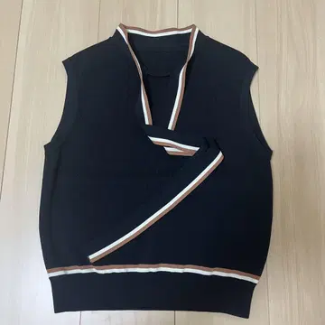 슬리브리스 니트 (보타이 포함)