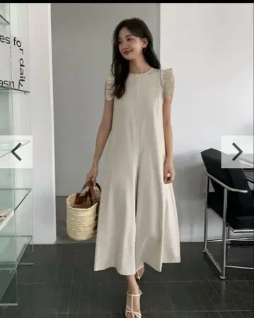 새상품 벌스데이 바쉬 숄더 프릴 올인원