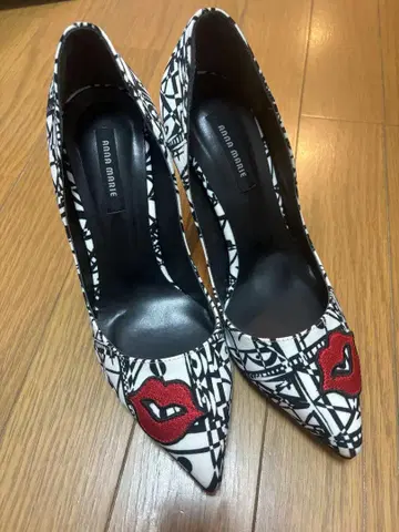 mama marie 그래픽 하이힐