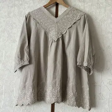 S.T.CLOSET FRABJOUS 면 린넨 블라우스 컷워크 레이스 자수