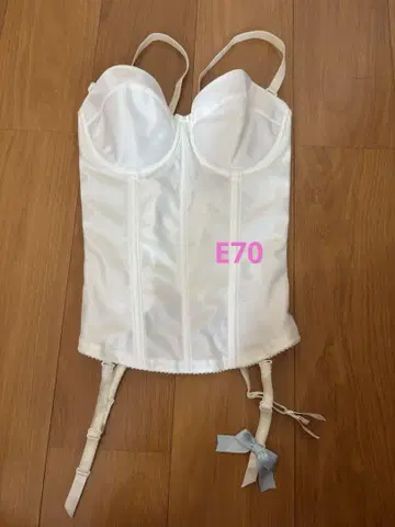 와코루 브라이덜 이너 E70