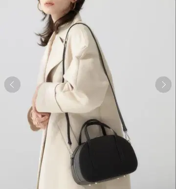마르코 비앙키니 원형 백