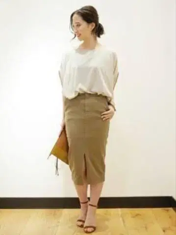 두지엠 클라세 타이트 스커트