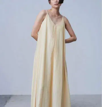 STUNNING LURE V넥 원피스