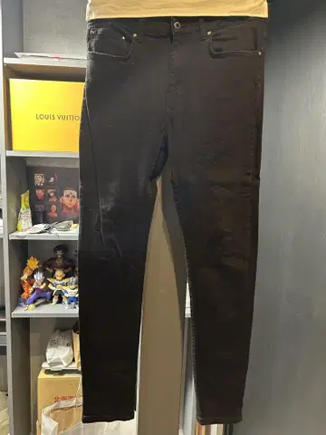 자라 블랙스 스키니 데님