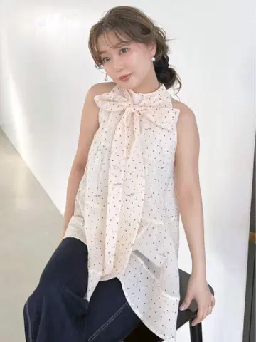 아메스리티드 블라우스 아이보리 Lily Brown