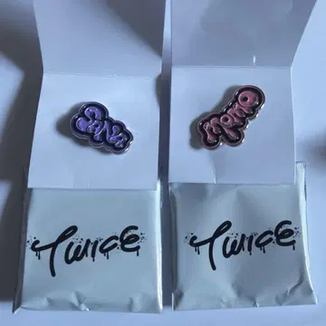 TWICE 랜덤 핀 배지 사나 허벅지