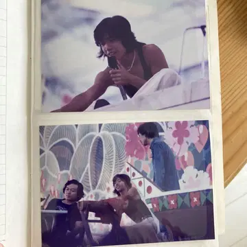 아이자키 신야 브로마이드 150장 이상 모았습니다.