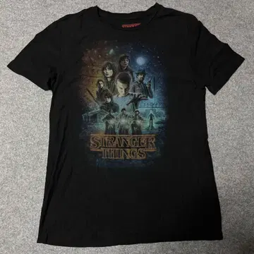 STRANGER THINGS 기묘한 이야기 티셔츠 M