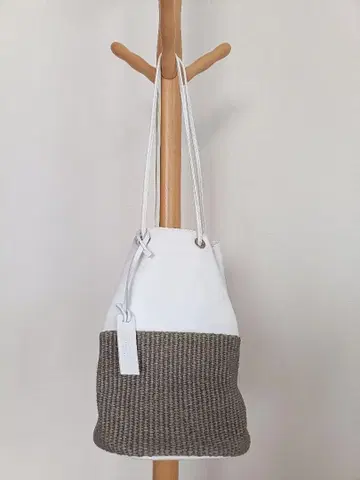 Marco Masi 마르코 마지 바스켓 백 화이트