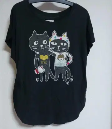 Pebbly LALACUB CAT 티셔츠 블랙 라라 큐브 캣