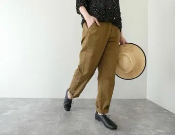 새상품급 HAU 하우 워크 팬츠 치노 팬츠