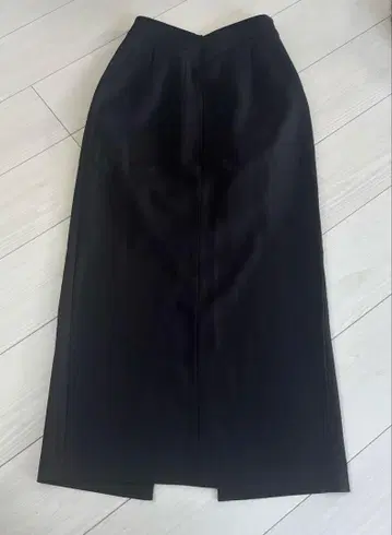 블랙 타이트 스커트 슬릿 RESEXXY