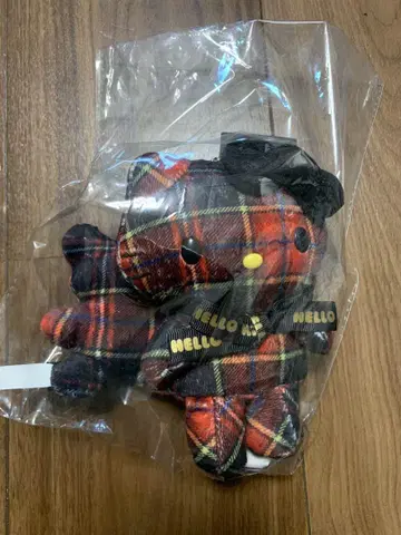 헬로키티 봉제 인형 타탄 키링