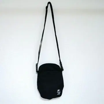 나이키 에어맥스 헤리티지 크로스 바디백 (4L)