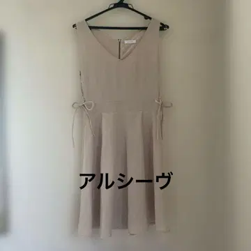 archives 슬리브리스 플레어 원피스 핑크 베이지