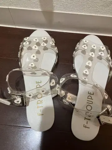 F-TROUPE 하트 샌들 사이즈 35
