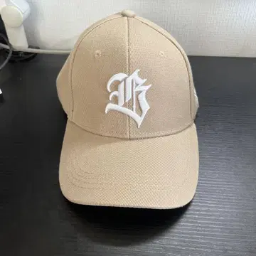 베이지 캡 ARARA 자수 장식