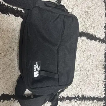 THE NORTH FACE 블랙 숄더백