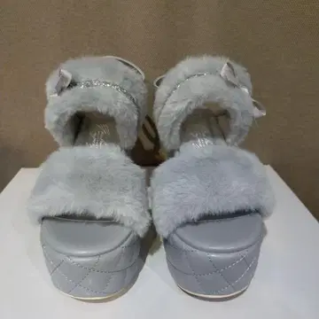 요스케 통굽 퍼 샌들(4450067) LGY