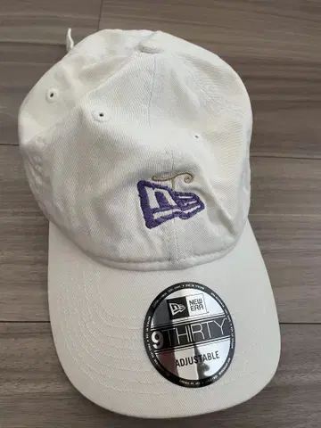 New Era 9THIRTY 화이트 캡 ONEPIECE