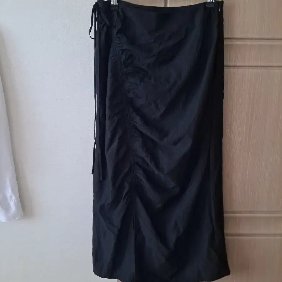 Miseki Seoul] Side pleats gathered midi skirt #미세키서울