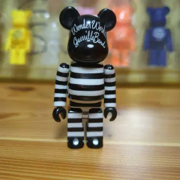 베어브릭 BE@RBRICK 100% 시리즈 22 아티스트
