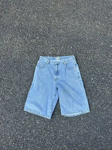 GUESS JEANS 라이트 블루 숏 팬츠 조츠
