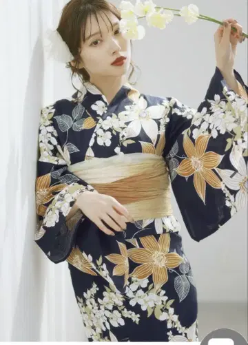 Dita 디타 환상 거울 꽃 물달(감귤)