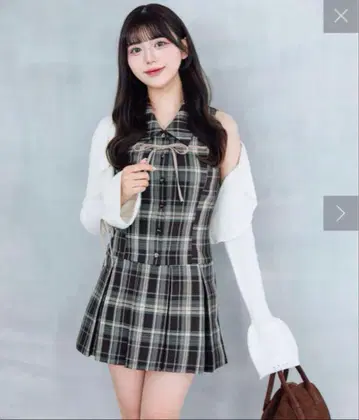 택 포함 새상품 올리브 드 올리브 슬리브리스 체크 무늬 원피스