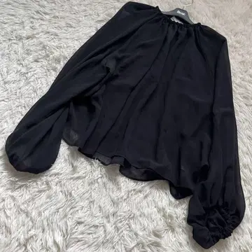 새상품급 두즈엠 클라세 23AW 폴리에스테르 쉬폰 시어 블라우스 블랙