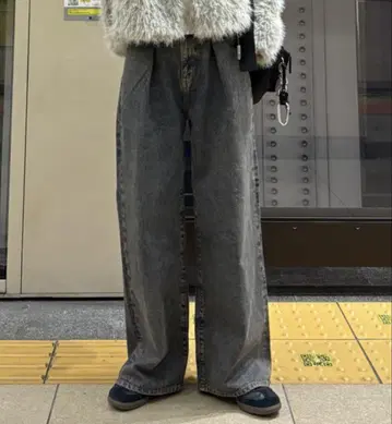 지나시스 턱 데님 와이드 팬츠