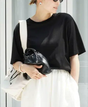 새상품 Deuxieme Classe shapely 티셔츠 블랙 면 100