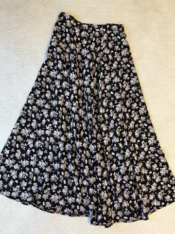 UNITED ARROWS 꽃무늬 플레어 스커트 38