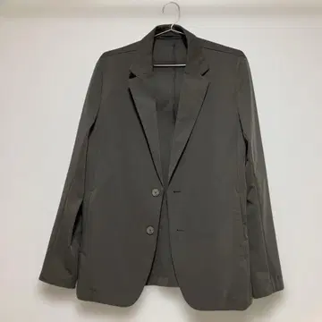 ATTACHMENT 테일러드 자켓 카키