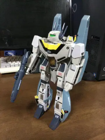 복각판 VF-1S 슈퍼 발키리 로이 포커 기 마크로스 1/55
