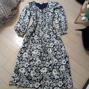 MOUSSY 네이비 플라워 프린트 롱 원피스 사이즈 1