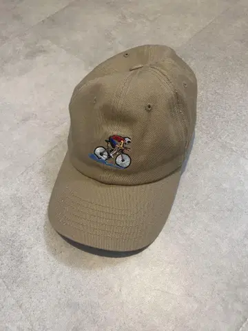 j-b-j bshop 베이지 자전거 자수 캡