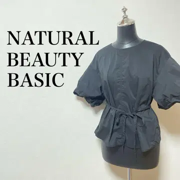 NATURAL BEAUTY BASIC 퍼프 슬리브 형태 블라우스 반소매