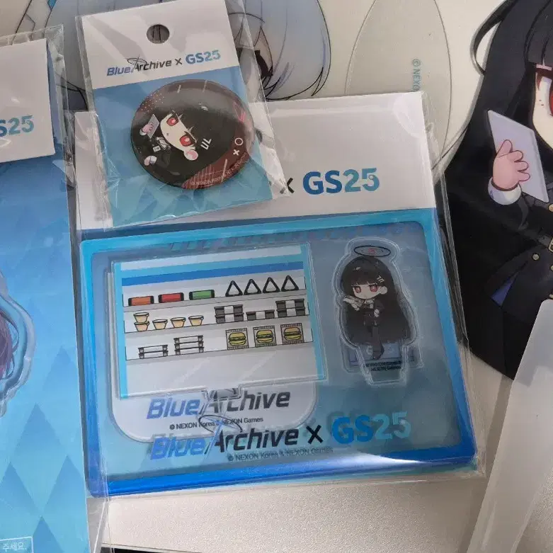 Blue Archive rio Set with Added Fan on Bunjang Global Site.
