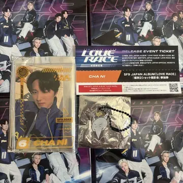 SF9 Love Race 차니 투샷 아크릴 참 경질 케이스