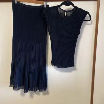 HANAEMORI 플리츠 셋업 L