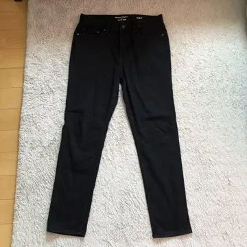 바나나 리퍼블릭 트래블러 청바지 블랙 슬림 핏
