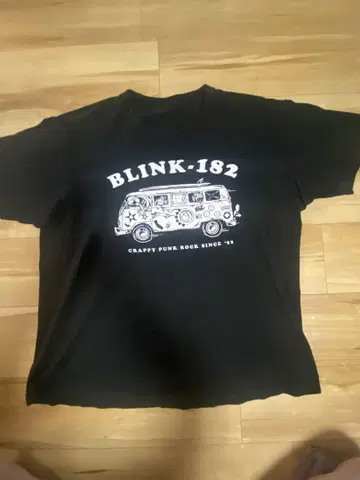 BLINK-182 크루넥 티셔츠 블랙