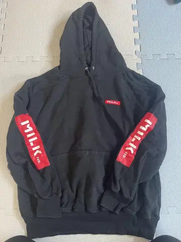 MILK.ed 블랙 후드티 후드 부착